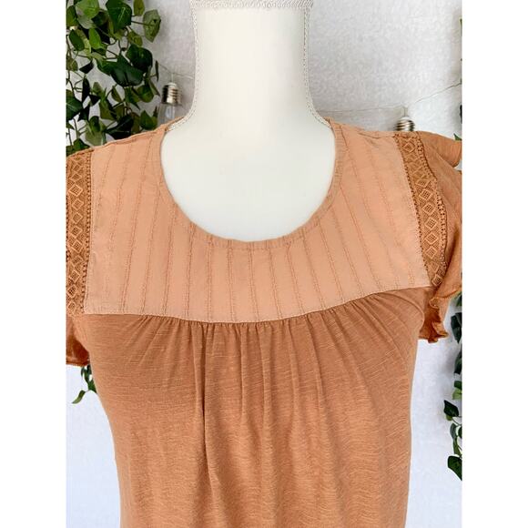 Hem & Thread Orange Ruffled Short Sleeve Top Keyhole Back Women's size Medium - Picture 5 of 10